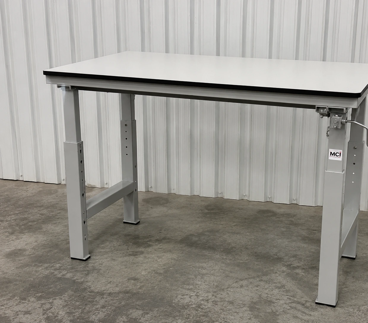 Table de travail réglable en hauteur